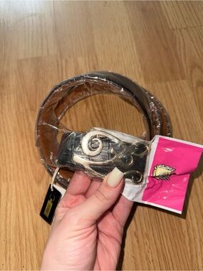 Black Leather Men's Belt with Ornate Silver-Tone Buckle